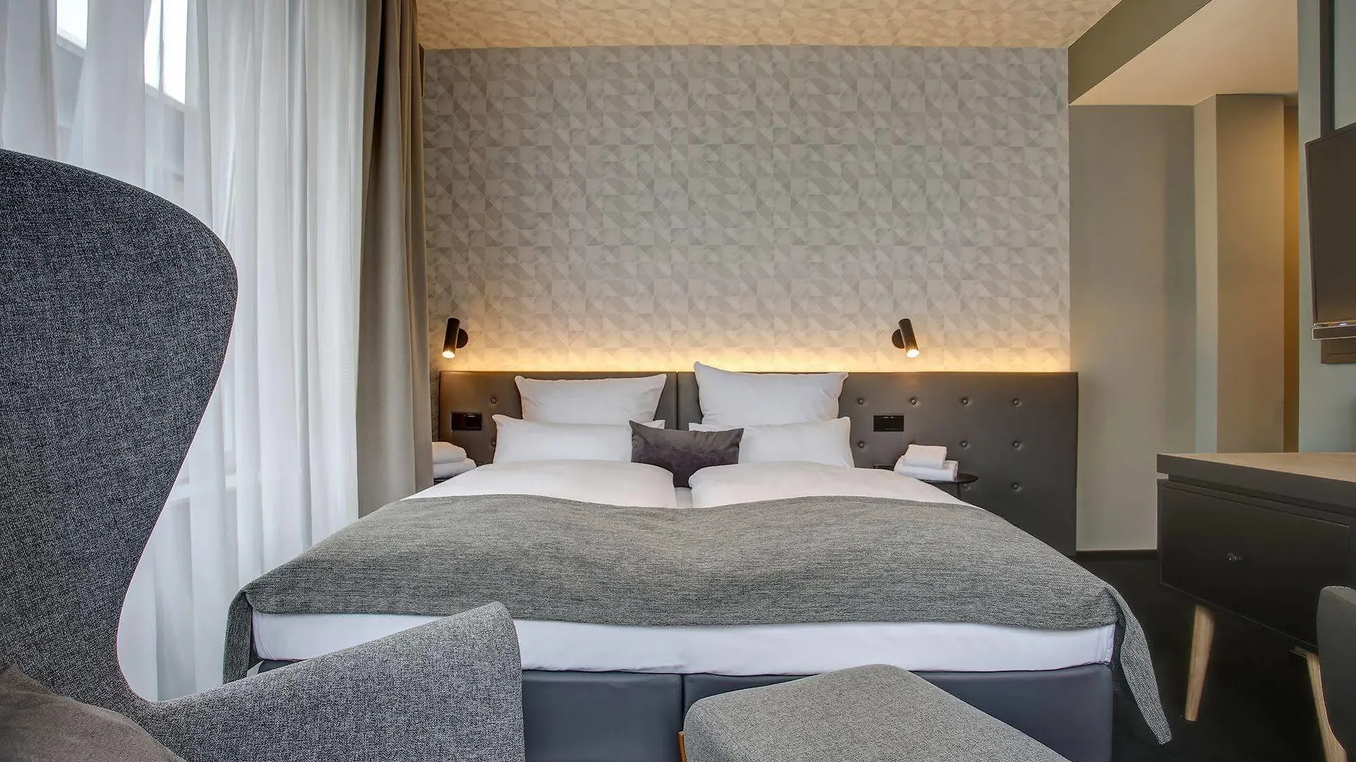 Vienna House Easy By Wyndham Hamburg City 3*,  Germany