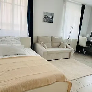Apartment Studio-apartment Mit Balkon