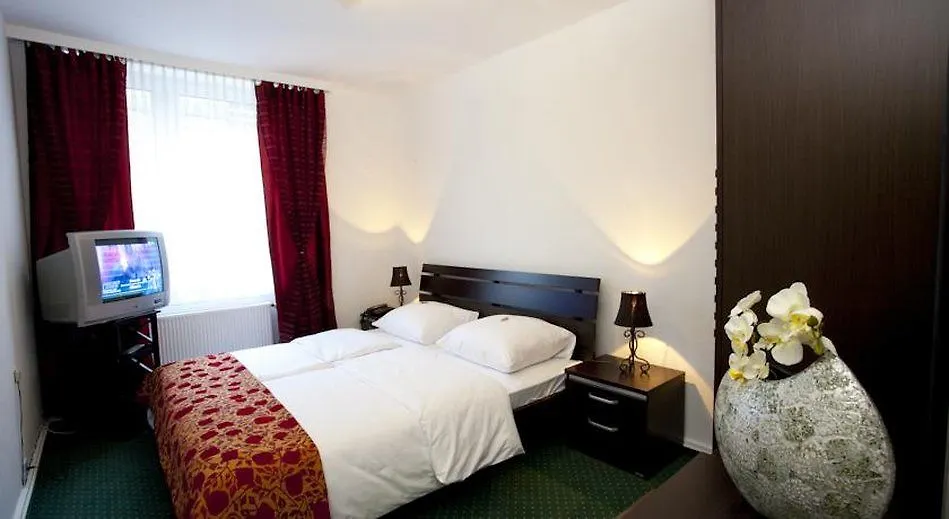 Vienna House Easy By Wyndham Hamburg City Otel